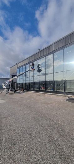 Fönsterputs stora objekt